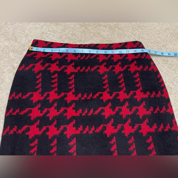 Talbots - Red & Black Large Check Houndstooth Wool Blend Skirt - Size: 8 - Picture 4 of 8